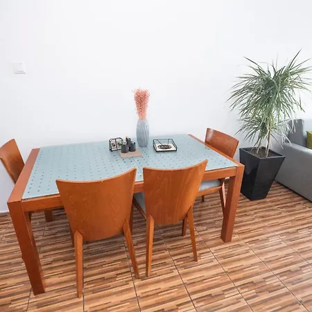 דירה Portobello View